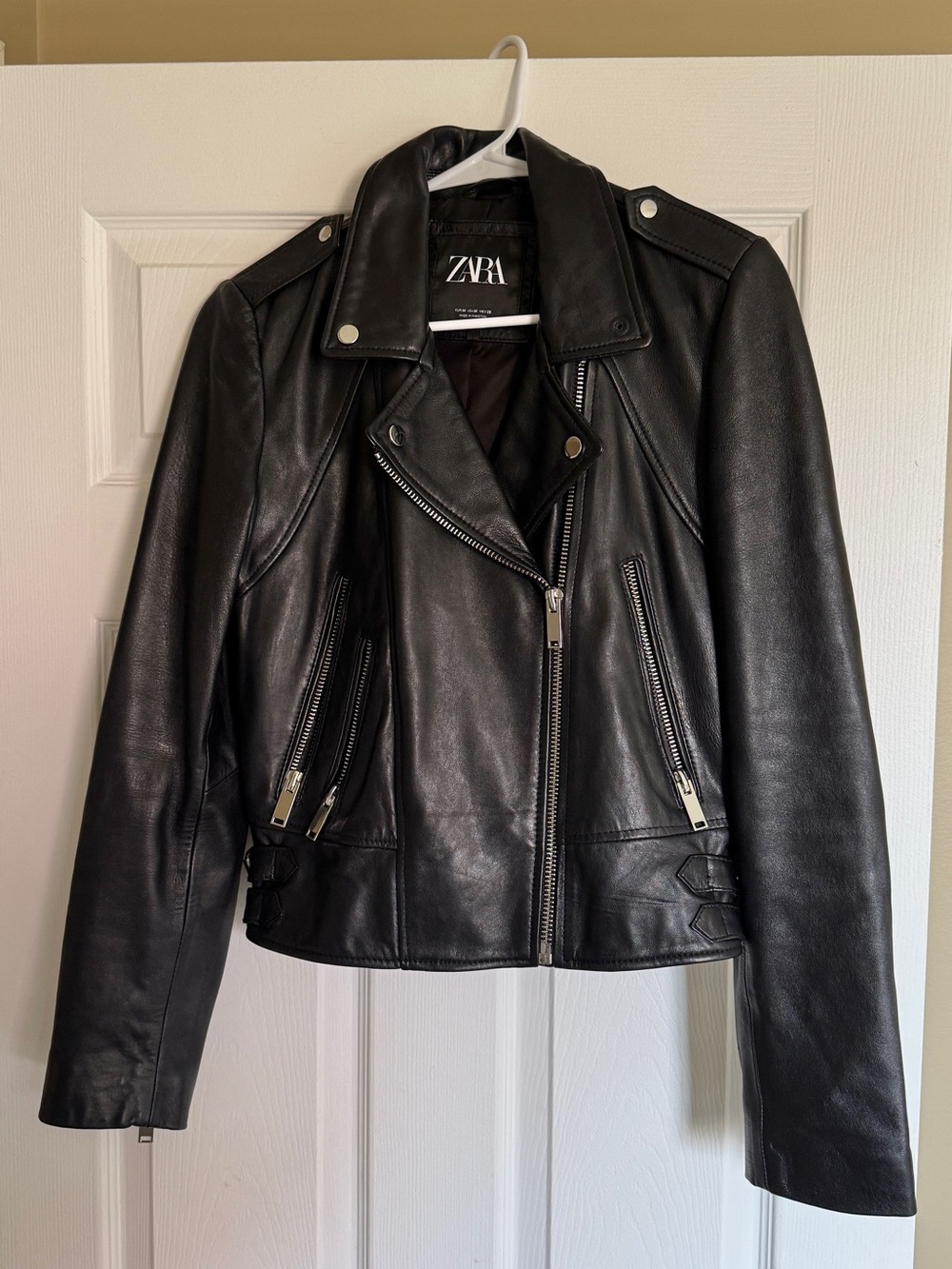 ZARA Black Leather Moto Jacket, Size: Medium